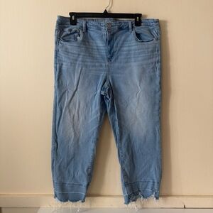 American Eagle Kick Boot Crop Women’s Distressed Hem Jeans Plus  SZ 20 Puckering